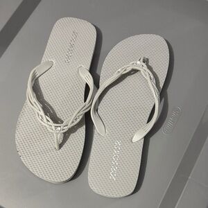 Joe Boxer Gray Sandals